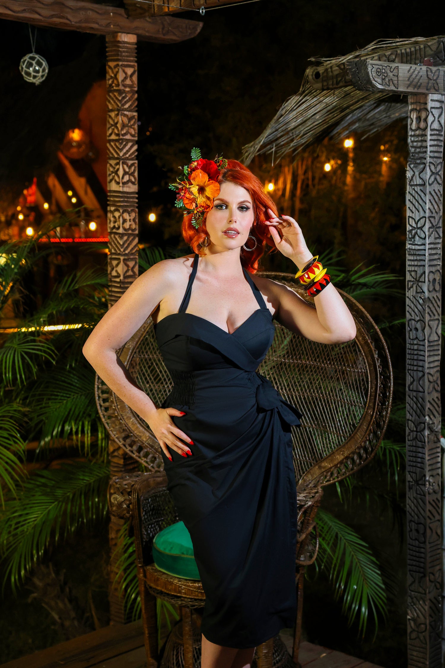 Solid Black Style - Lorelei's Vintage